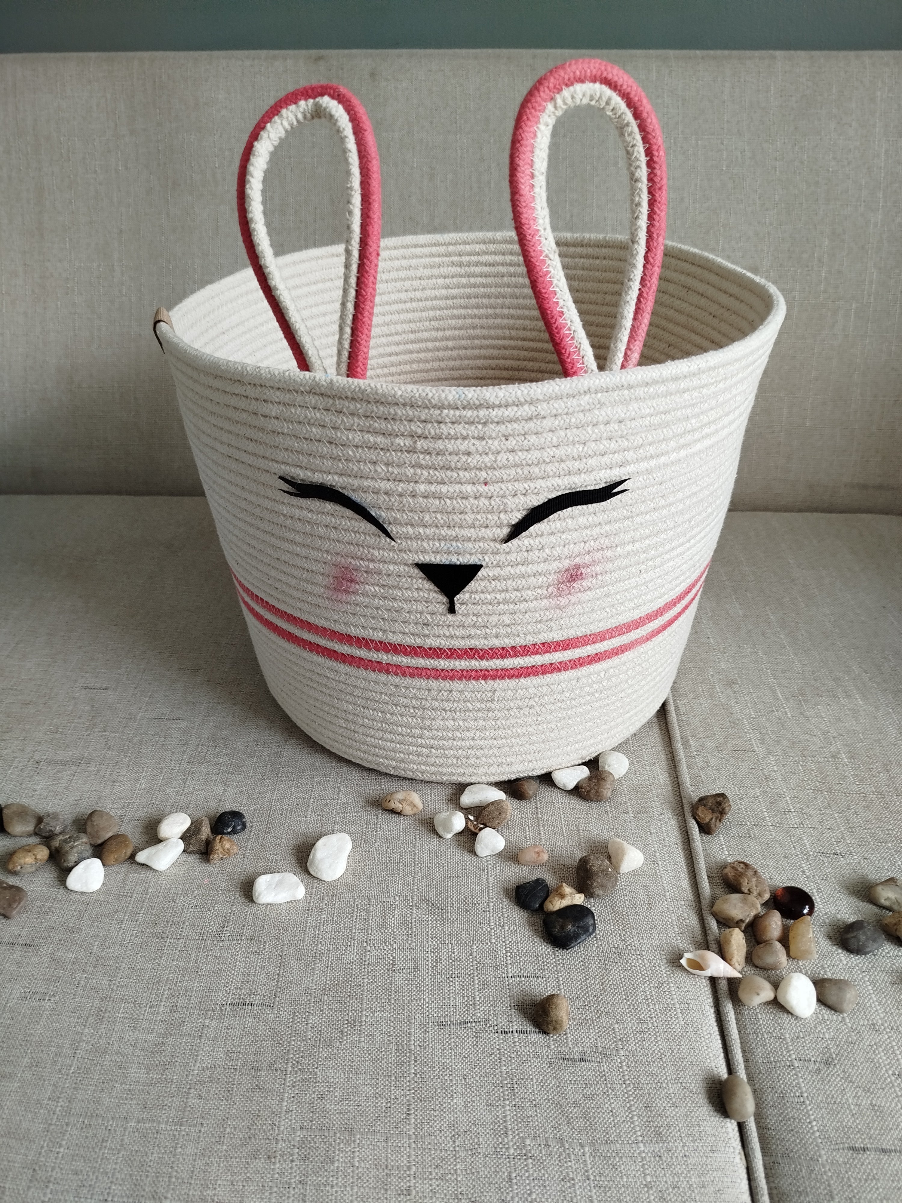 Bunny ear medium basket