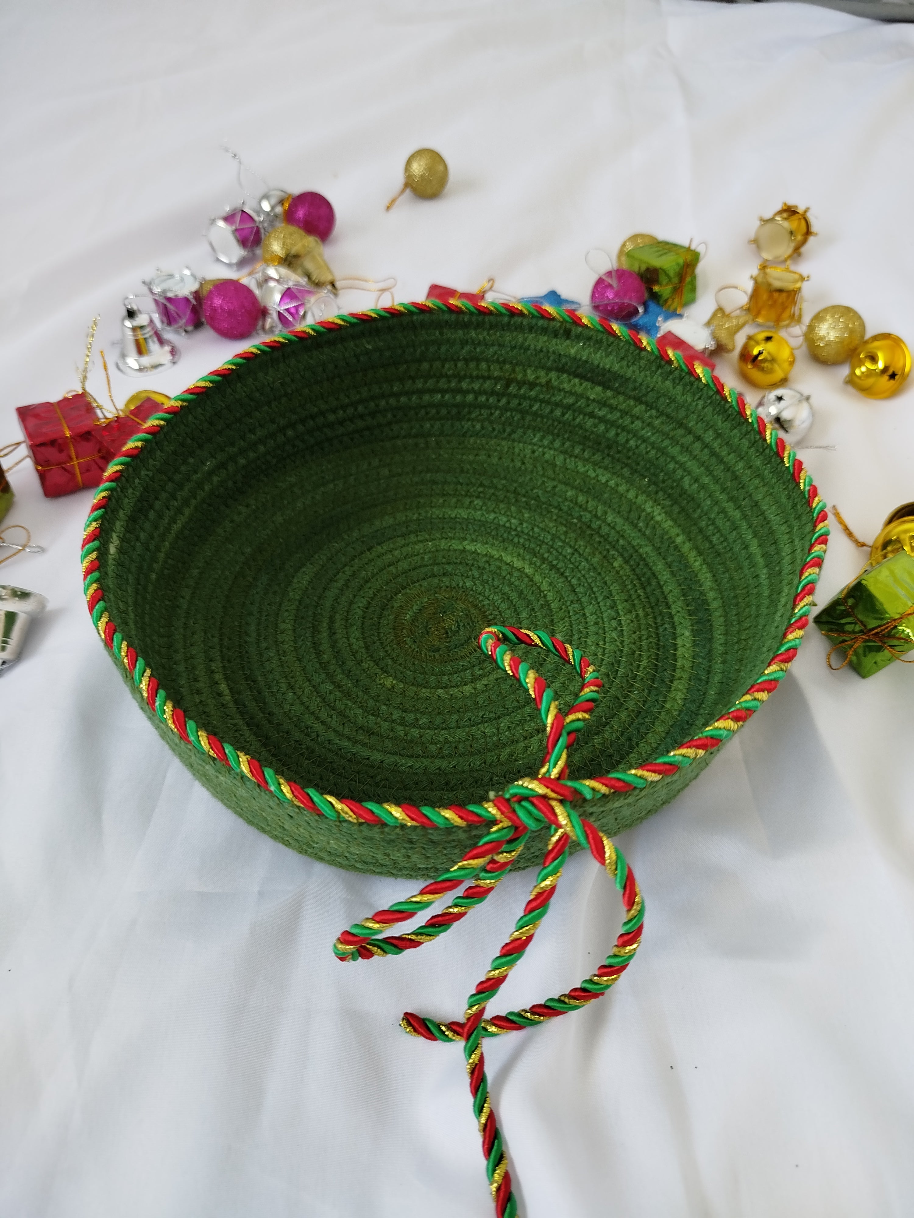 Green Christmas bowl