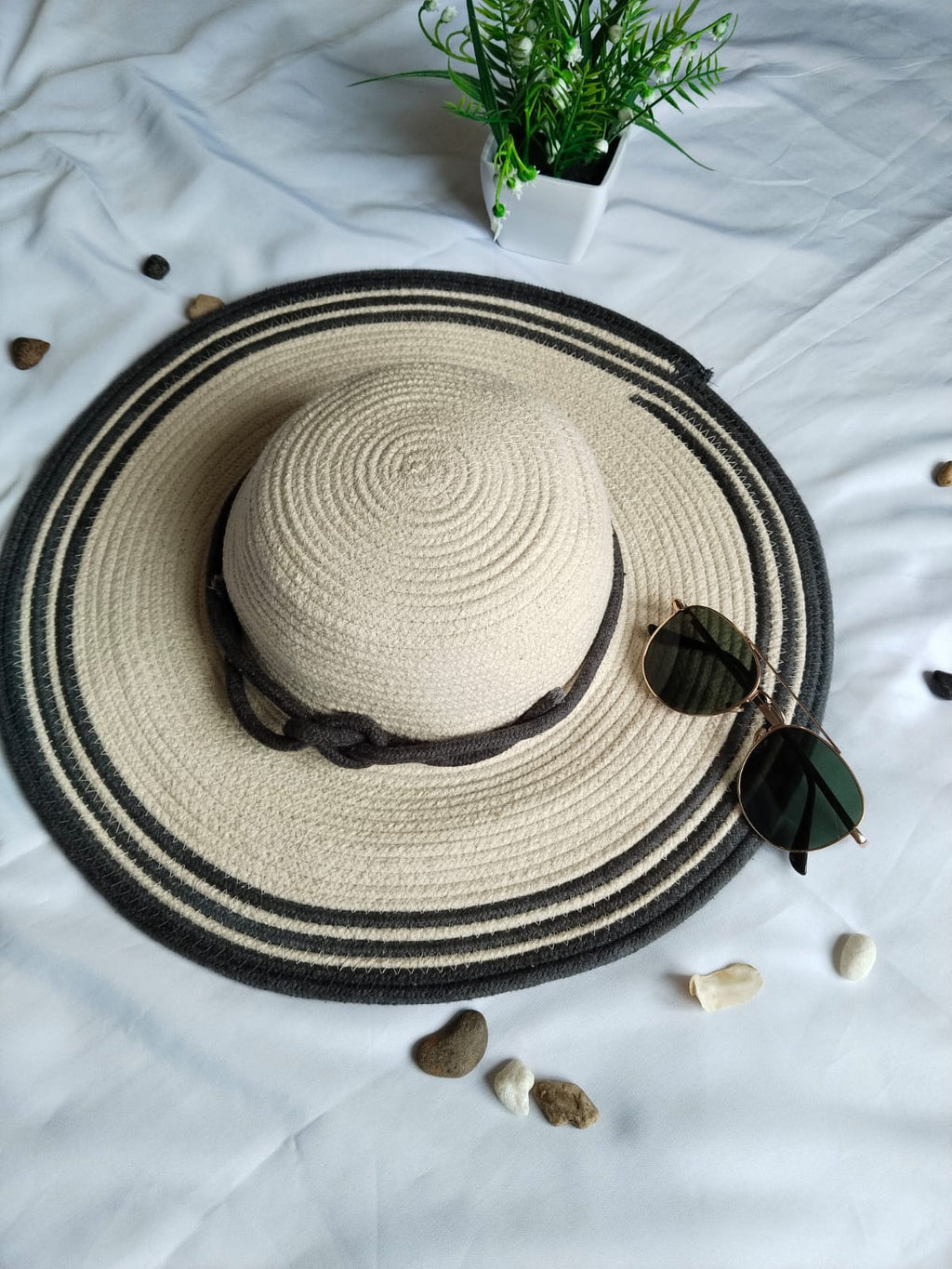 Grey Asante hat