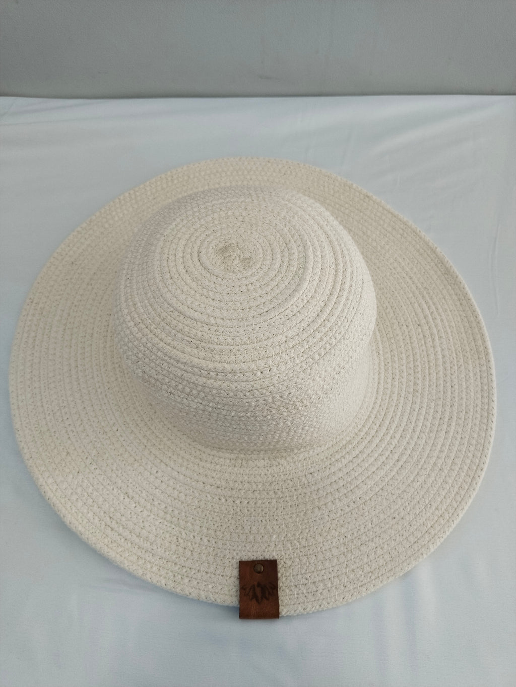 Neutral Sun hat