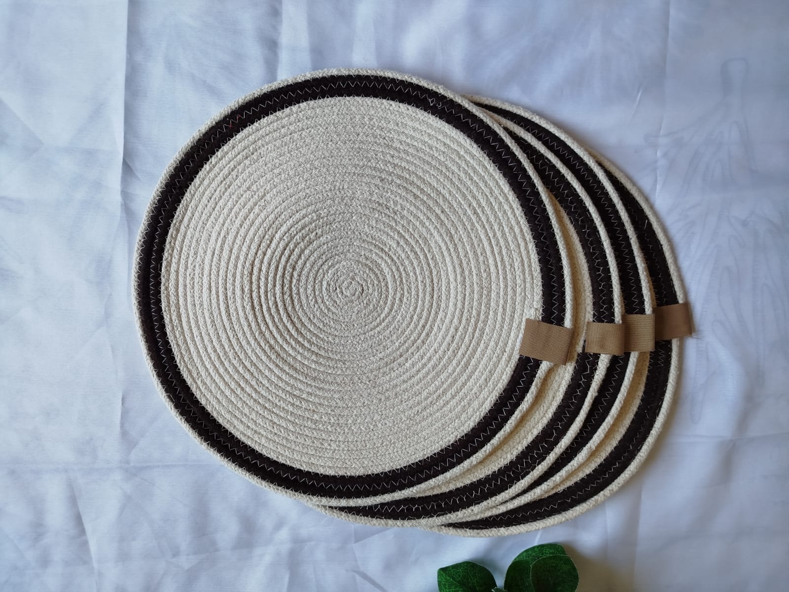 Set of 4 dark brown lining Placemats