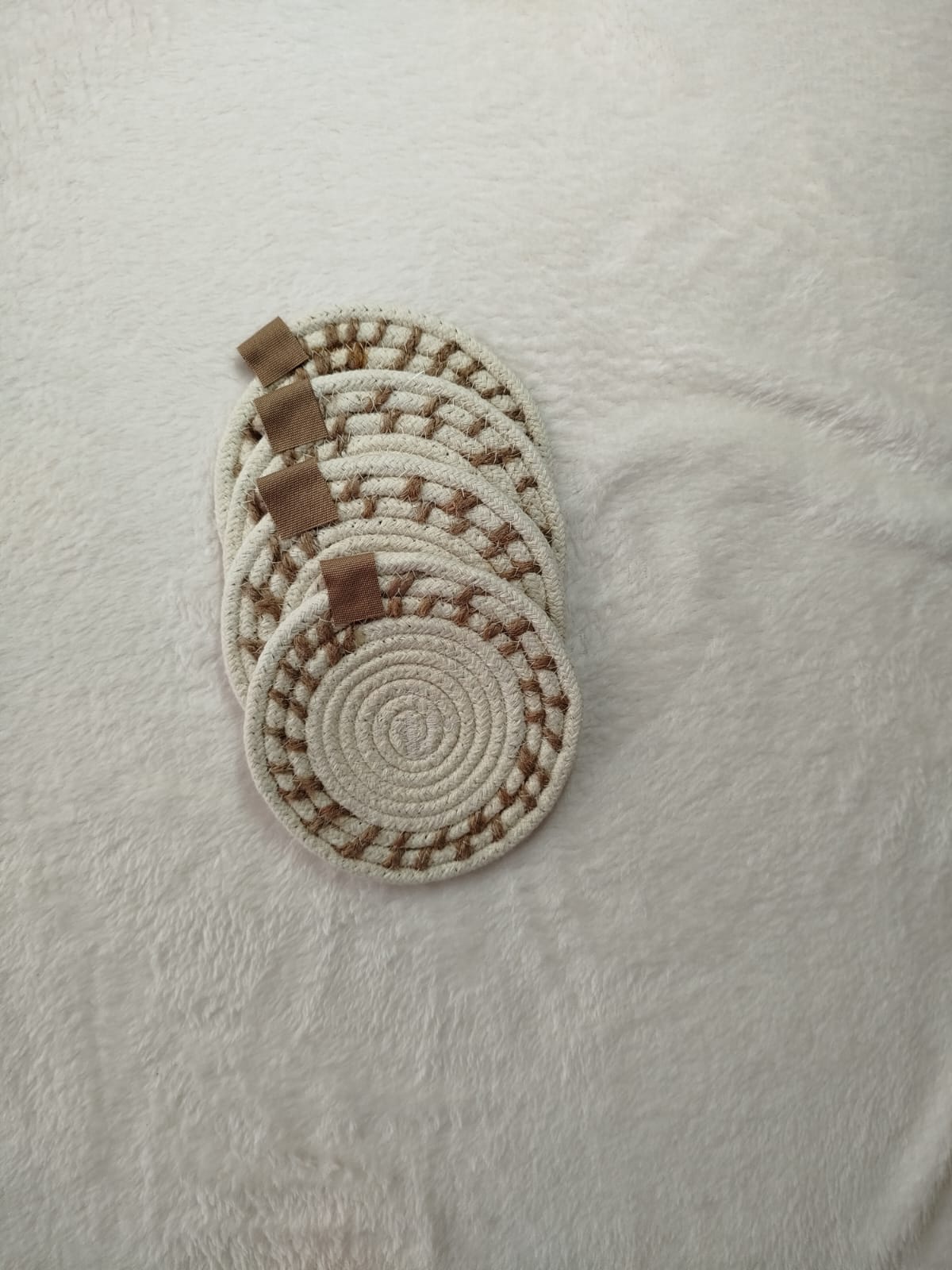 Set of 4 Jute lining coasters 